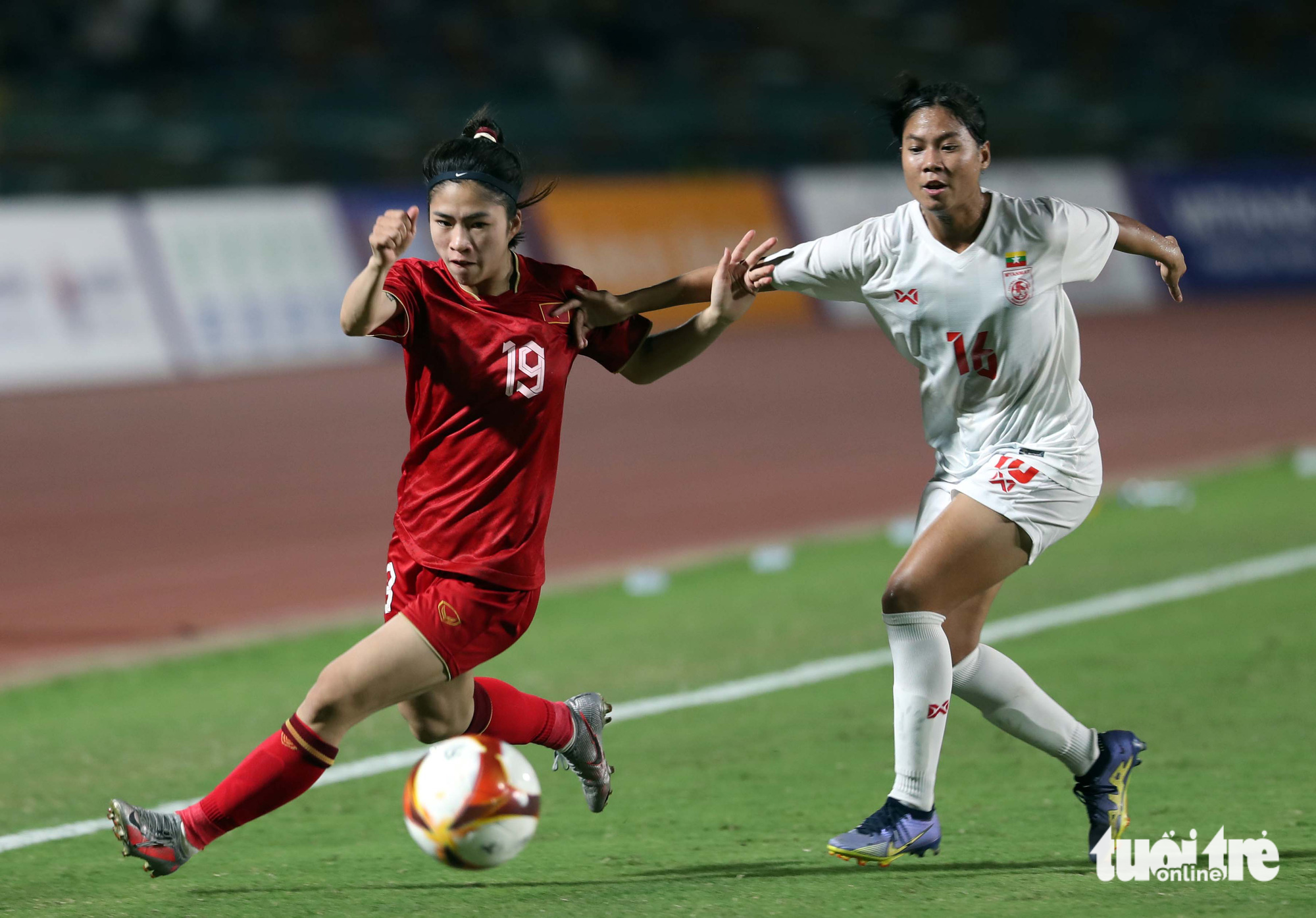 SEA Games 32: Tuổi 22 rực rỡ của tiền vệ Thanh Nhã - Ảnh 1.