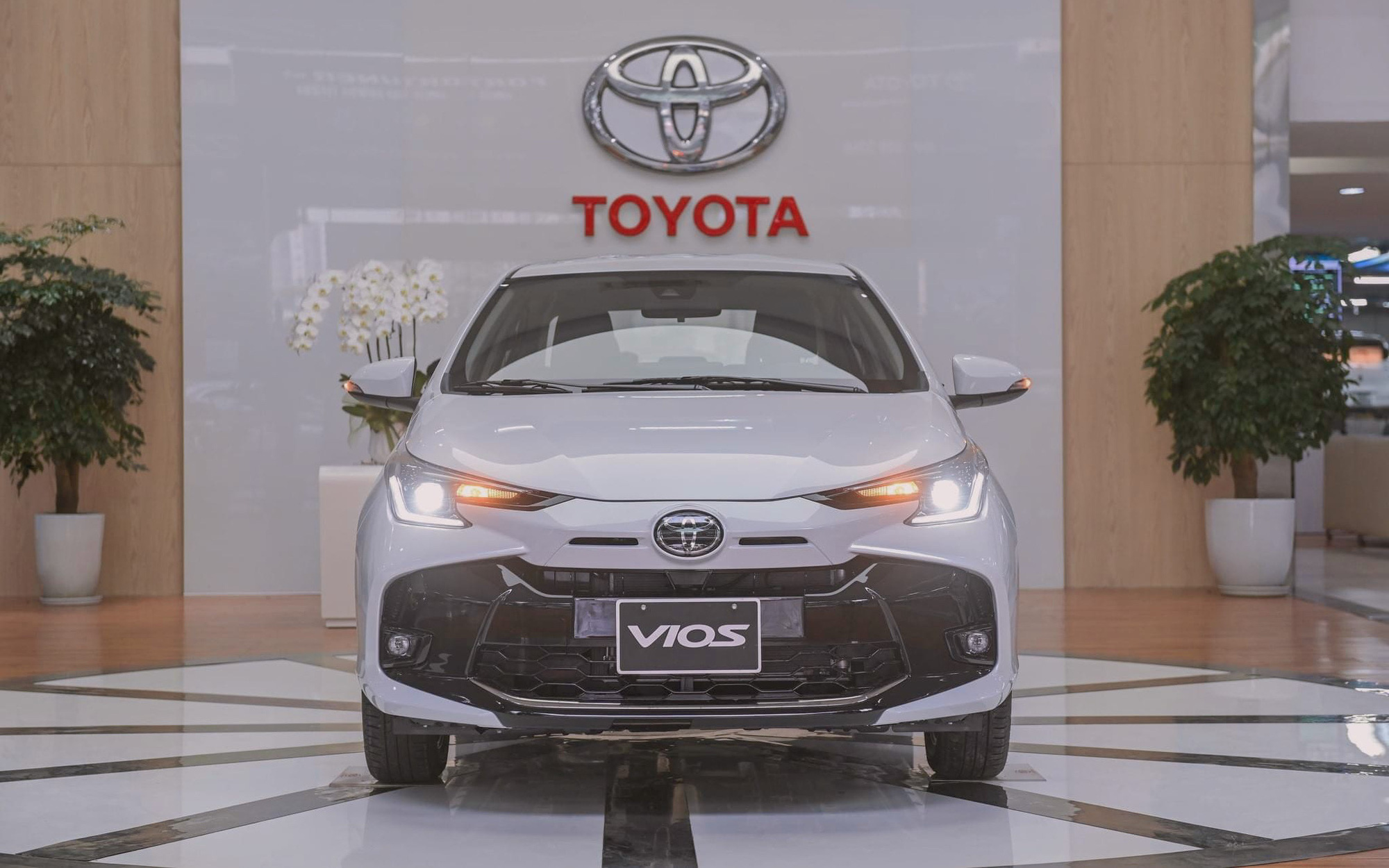 ‘Chê Toyota Vios mới xấu rồi không mua là phiến diện’