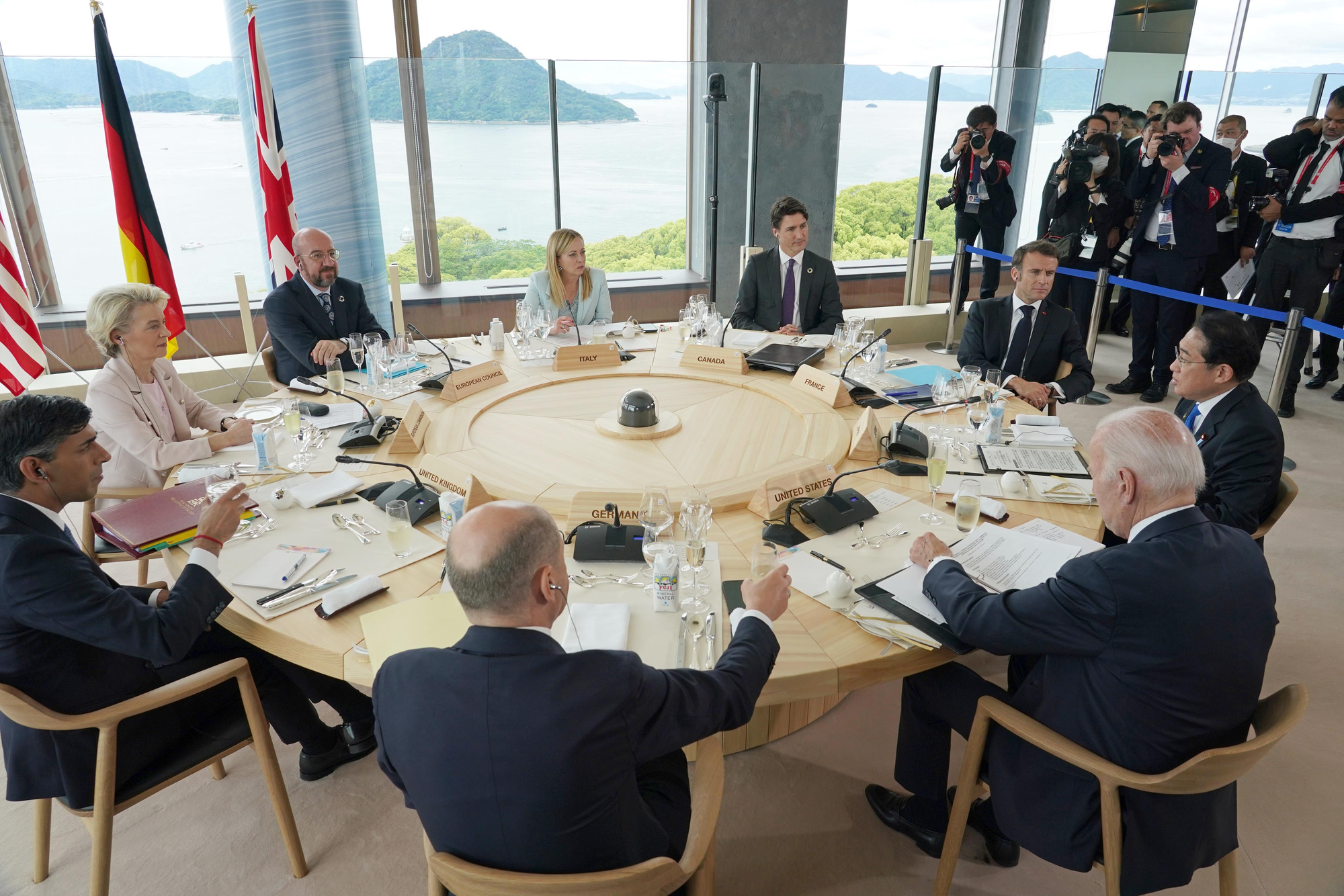 G7、ロシアとの新たな制裁パッケージに合意 - 写真1。 G7、ロシアとの新たな制裁パッケージに合意 - 写真1。