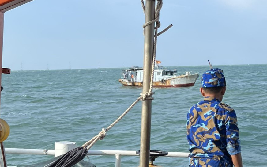 Cứu sống 5 người gặp nạn trên vùng biển Kiên Giang