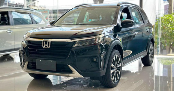 Lái thử Honda BRV 2023 giá cao nhất 705 triệu  Đủ sức làm khó các đối  thủ Autodailyvn  YouTube