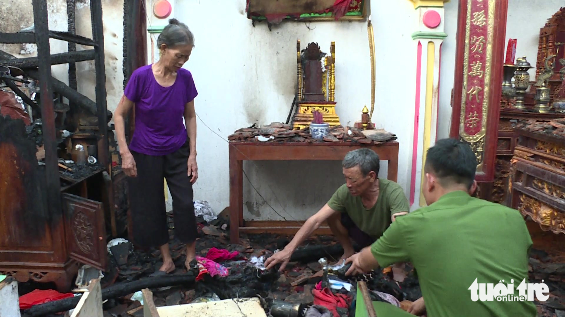 Nhà dân ở Thanh Hóa cháy rụi bất thường sau nhiều lần cháy đồ đạc - Ảnh 2.