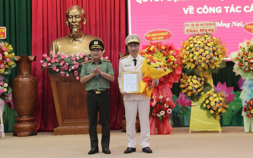 Điều động thiếu tướng Vũ Hồng Văn đến công tác tại cơ quan Ủy ban Kiểm tra Trung ương- Ảnh 4. Trưởng phòng Cục An ninh kinh tế làm phó giám đốc Công an tỉnh Đồng Nai