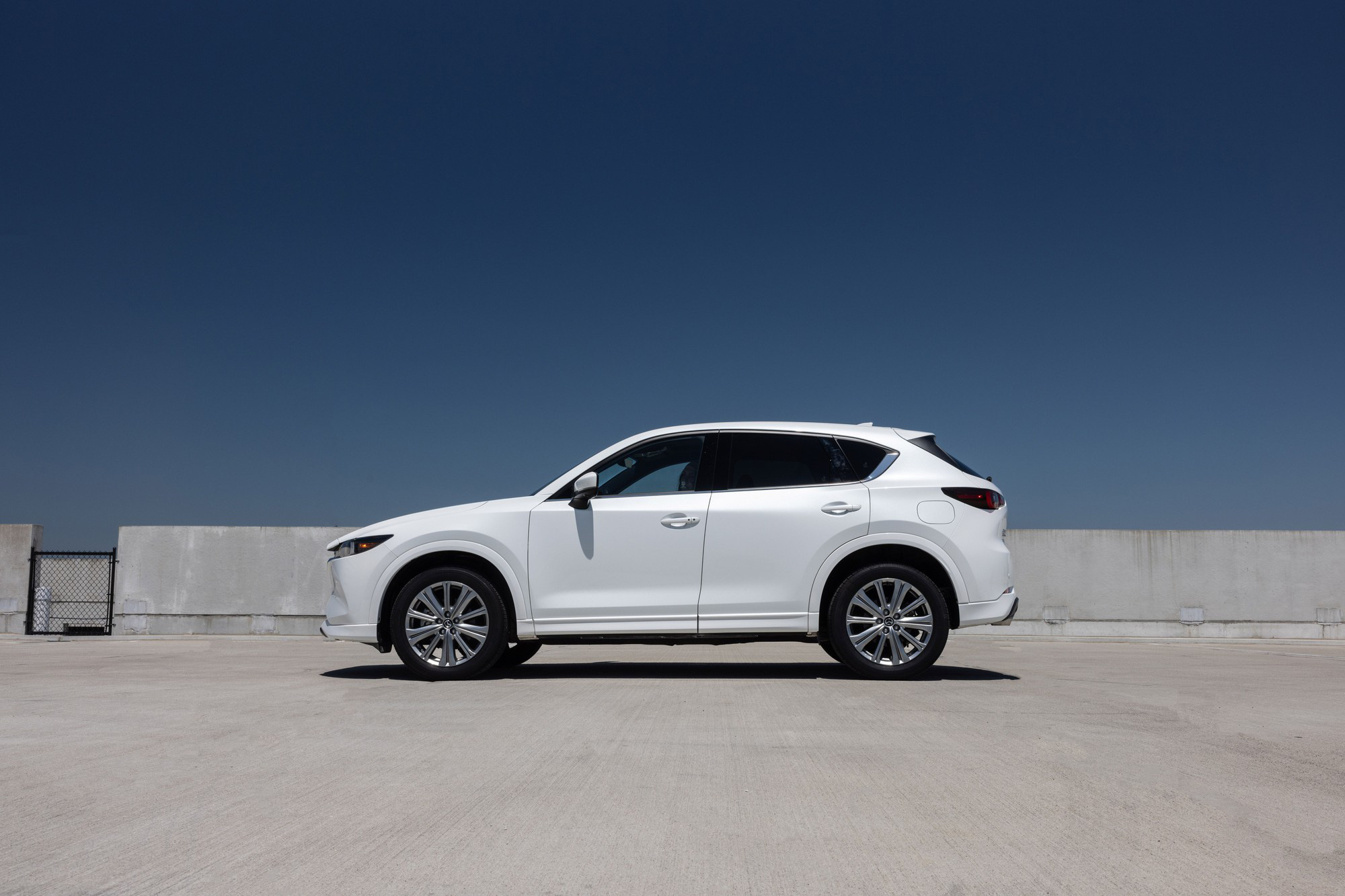 自動車ニュース：ベトナムで発表されたアップグレードされたマツダCX-5 - 写真5。