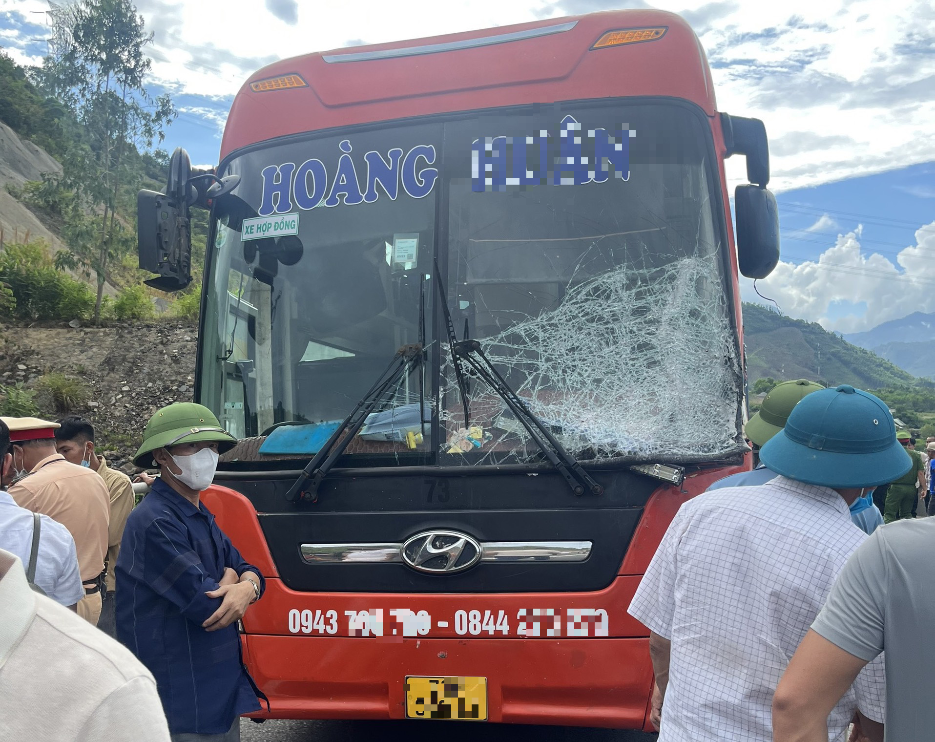 Xe khách gây tai nạn trên cao tốc La Sơn - Túy Loan hết hạn phù hiệu hợp đồng - Ảnh 1.