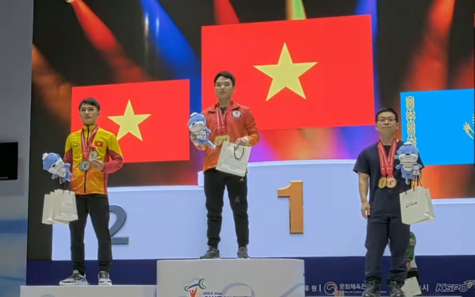 Đỗ Tú Tùng đoạt 2 HCV ở Giải vô địch cử tạ châu Á 2023