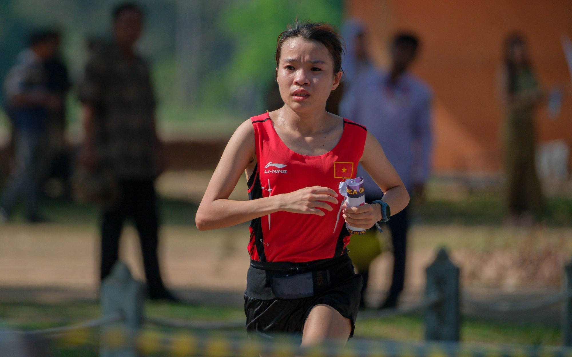 Huy chương ‘đổ mồ hôi, sôi nước mắt’ của Lê Thị Tuyết, Hoàng Nguyên Thanh