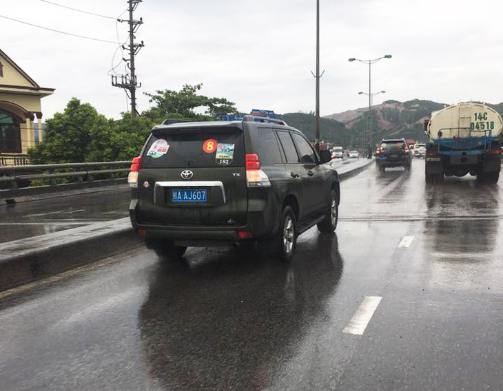 Đề xuất cho du khách Trung Quốc lái ô tô vào Quảng Ninh - Ảnh 1.
