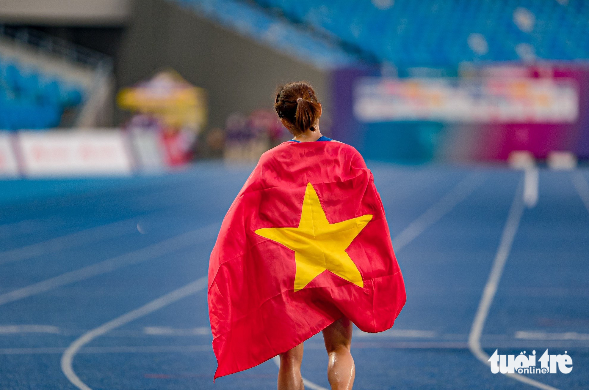 Chùm ảnh Nguyễn Thị Oanh lập kỳ tích SEA Games khi giành 2 HCV trong 30 phút - Ảnh 11.