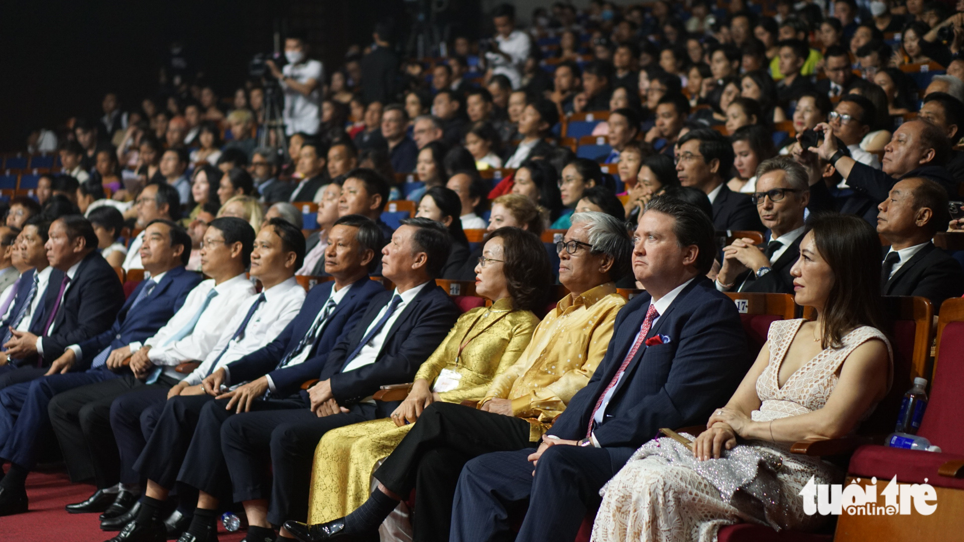 Khách mời thế giới và Việt Nam cùng khai mạc Liên hoan phim châu Á Đà Nẵng - Ảnh 1.