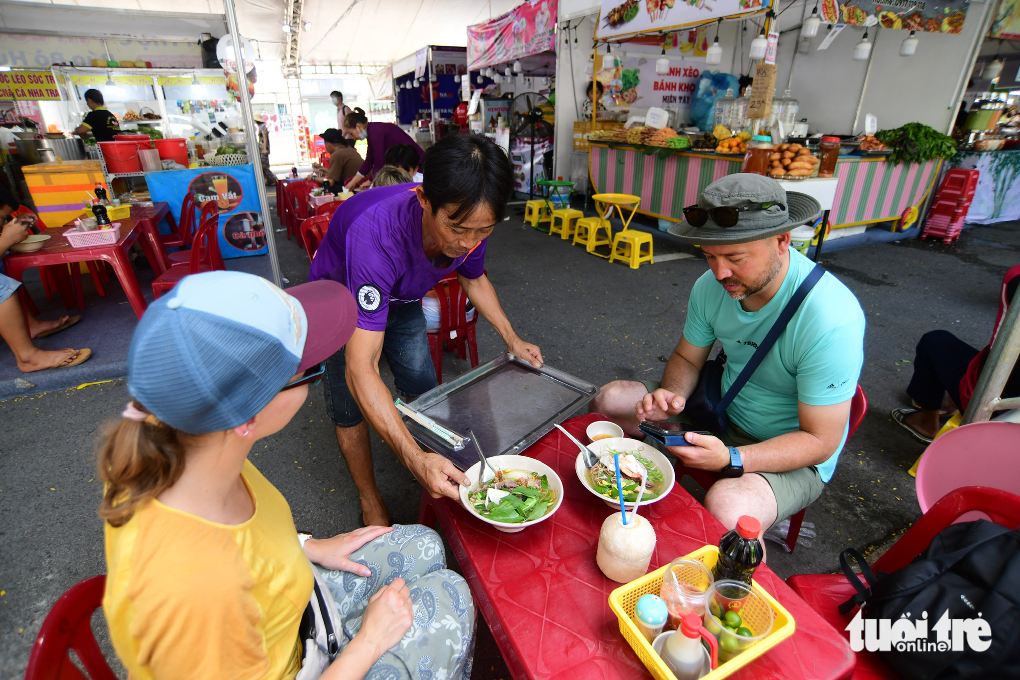 Tưng bừng khuyến mãi ở lễ hội ‘Không tiền mặt - Cashless Town’ khai hội ngày 16-6 - Ảnh 2.