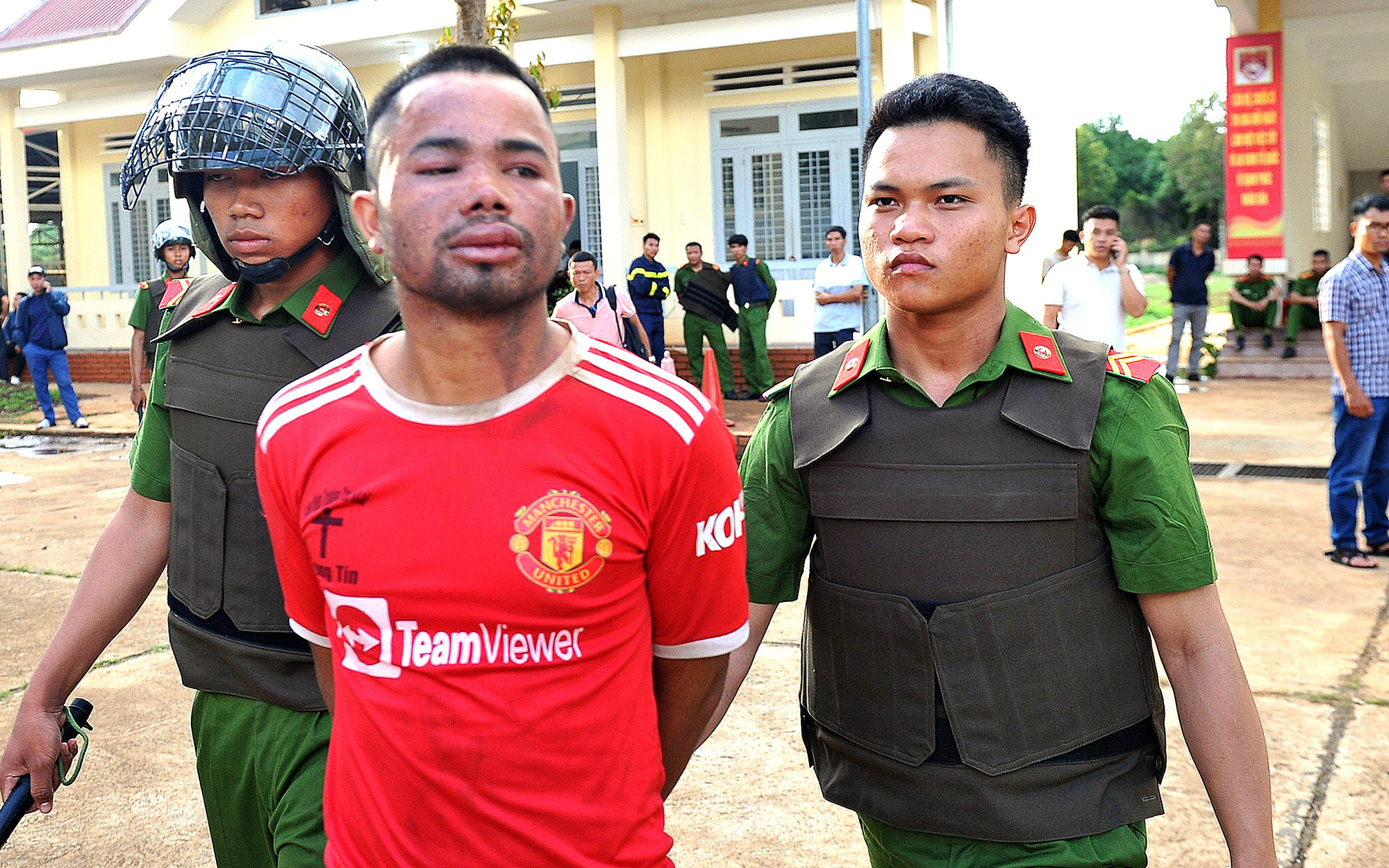 Giây phút sinh tử vây bắt nhóm tấn công ở Đắk Lắk: 