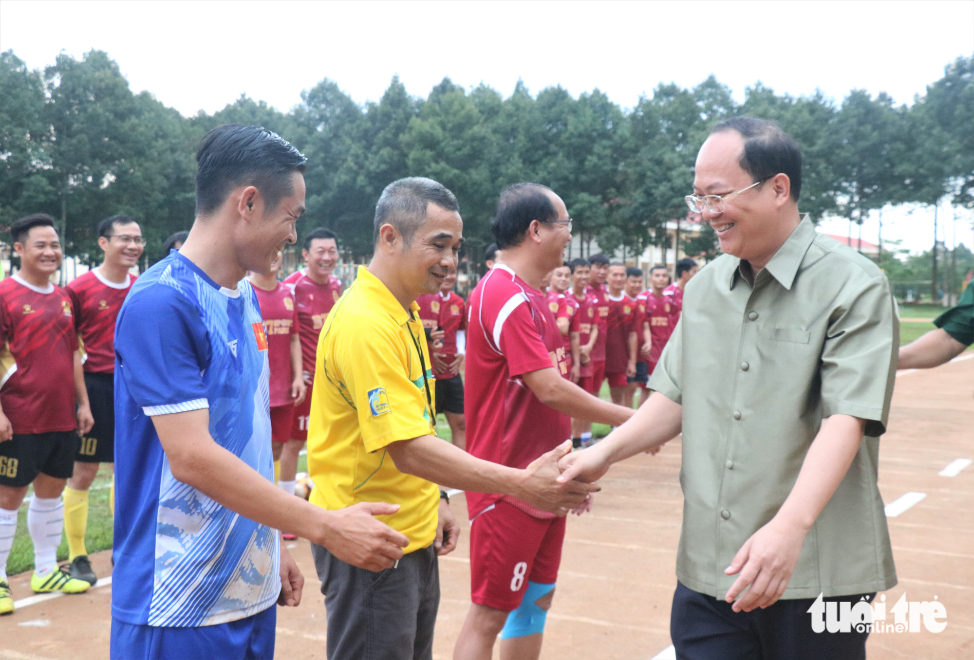 Phó bí thư Thành ủy Nguyễn Hồ Hải thăm Sư đoàn 302 - Ảnh 2.