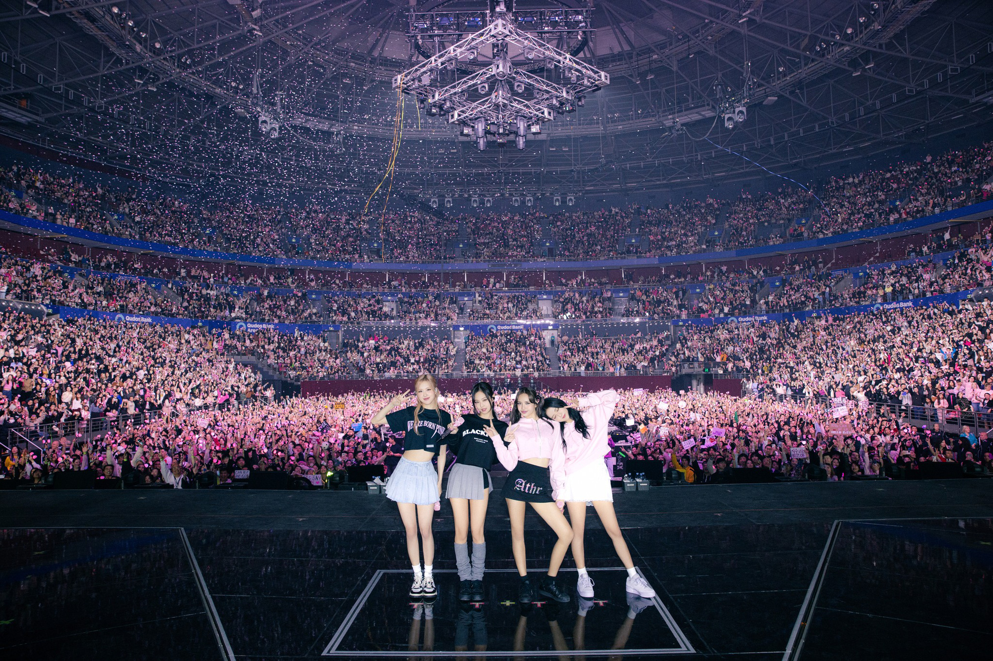BlackPink ミュージカル イブニングのチケットを見つけるにはどうすればよいですか? -写真1。 BlackPink ミュージカル イブニングのチケットを見つけるにはどうすればよいですか? -写真1。