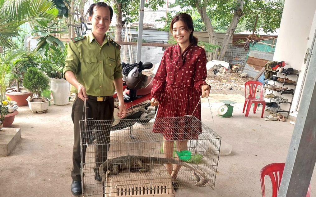 Người dân ở TP.HCM bắt được kỳ đà vân quý hiếm nặng 3kg