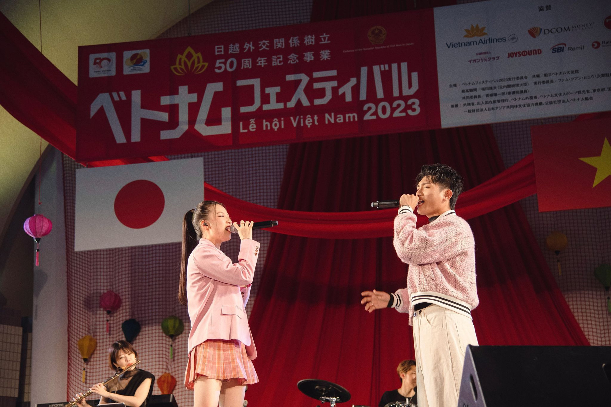 5-6 エンターテインメント ニュース: Ky Duyen が The Face で戦い、AMEE が日本で輝いた - 写真 3。 5-6 エンターテインメント ニュース: Ky Duyen が The Face で戦い、AMEE が日本で輝いた - 写真 3。
