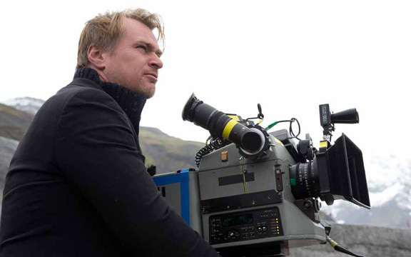 Đạo diễn Christopher Nolan lại