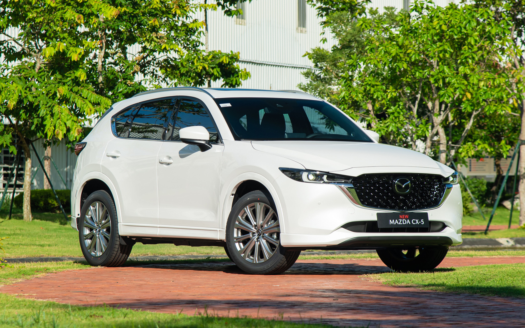 Chi tiết Mazda CX-5 2023 giá 869 triệu đồng: Thêm thực dụng, kỳ vọng bán chạy nhất phân khúc