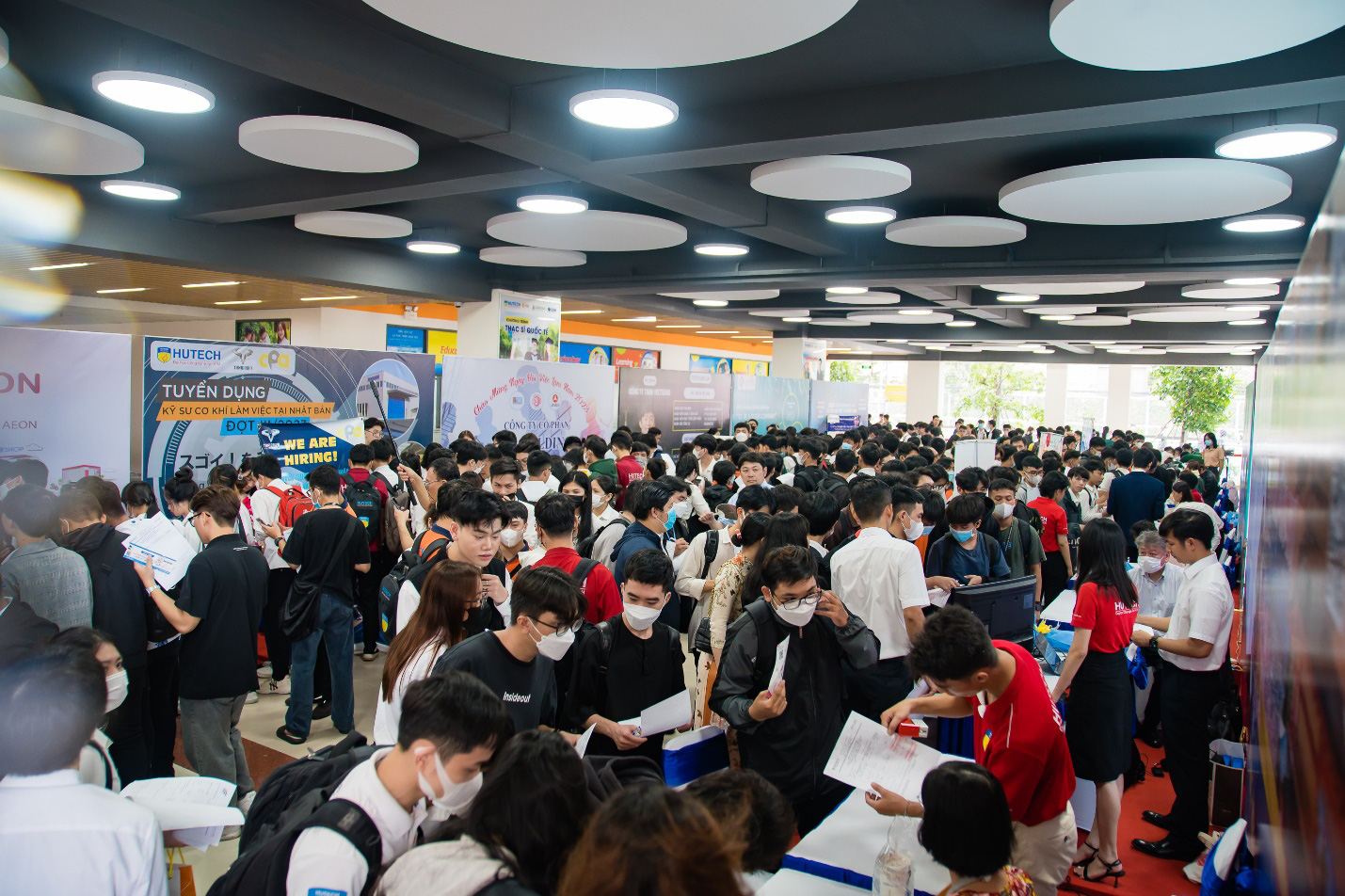 日本企業はHUTECHに来て、 日本企業はHUTECHに来て、