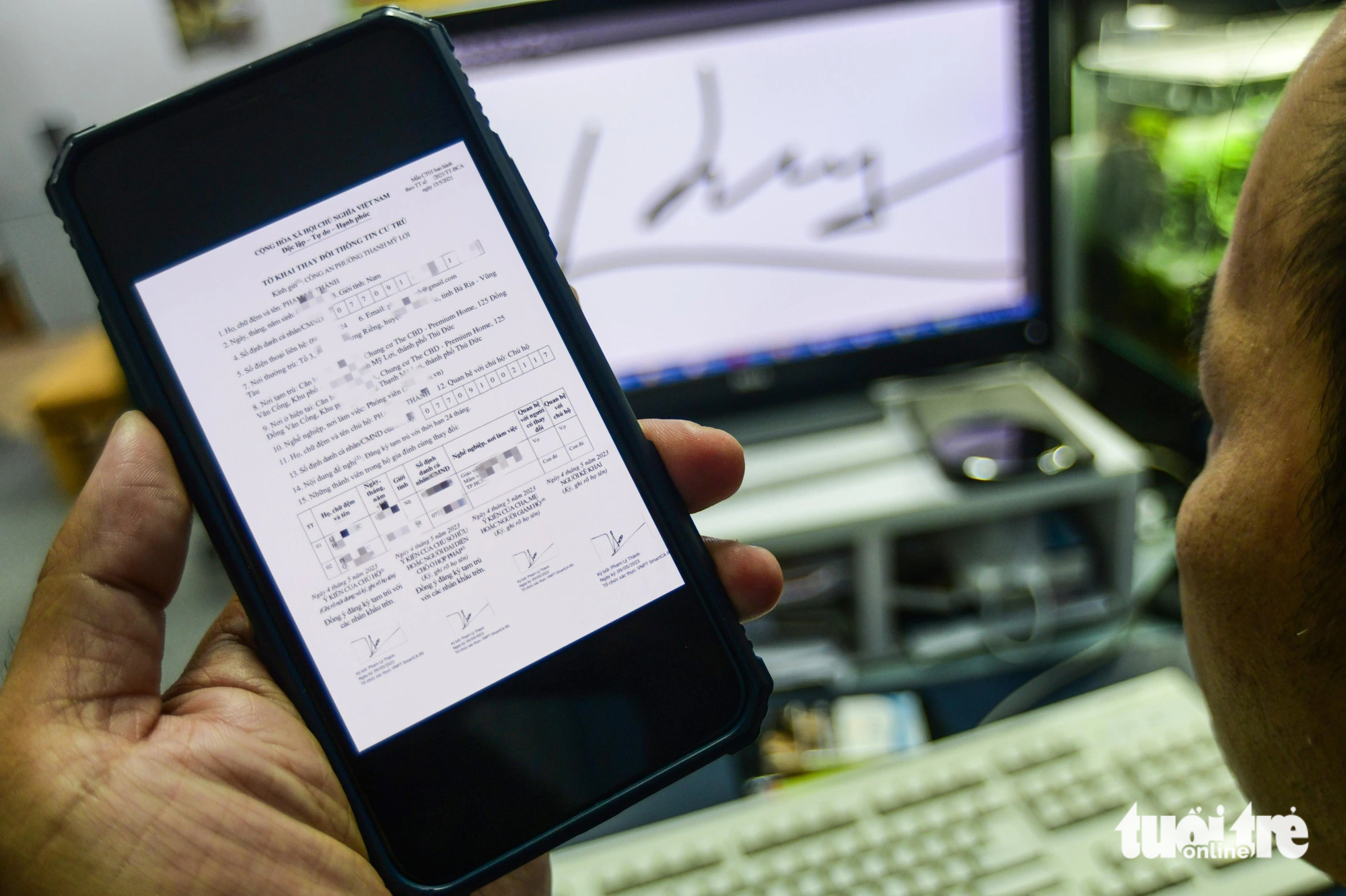 TP.HCM đang cung cấp chữ ký số miễn phí cho người dân trên địa bàn, góp phần đẩy mạnh chuyển đổi số - Ảnh: QUANG ĐỊNH TP.HCM đang cung cấp chữ ký số miễn phí cho người dân trên địa bàn, góp phần đẩy mạnh chuyển đổi số - Ảnh: QUANG ĐỊNH