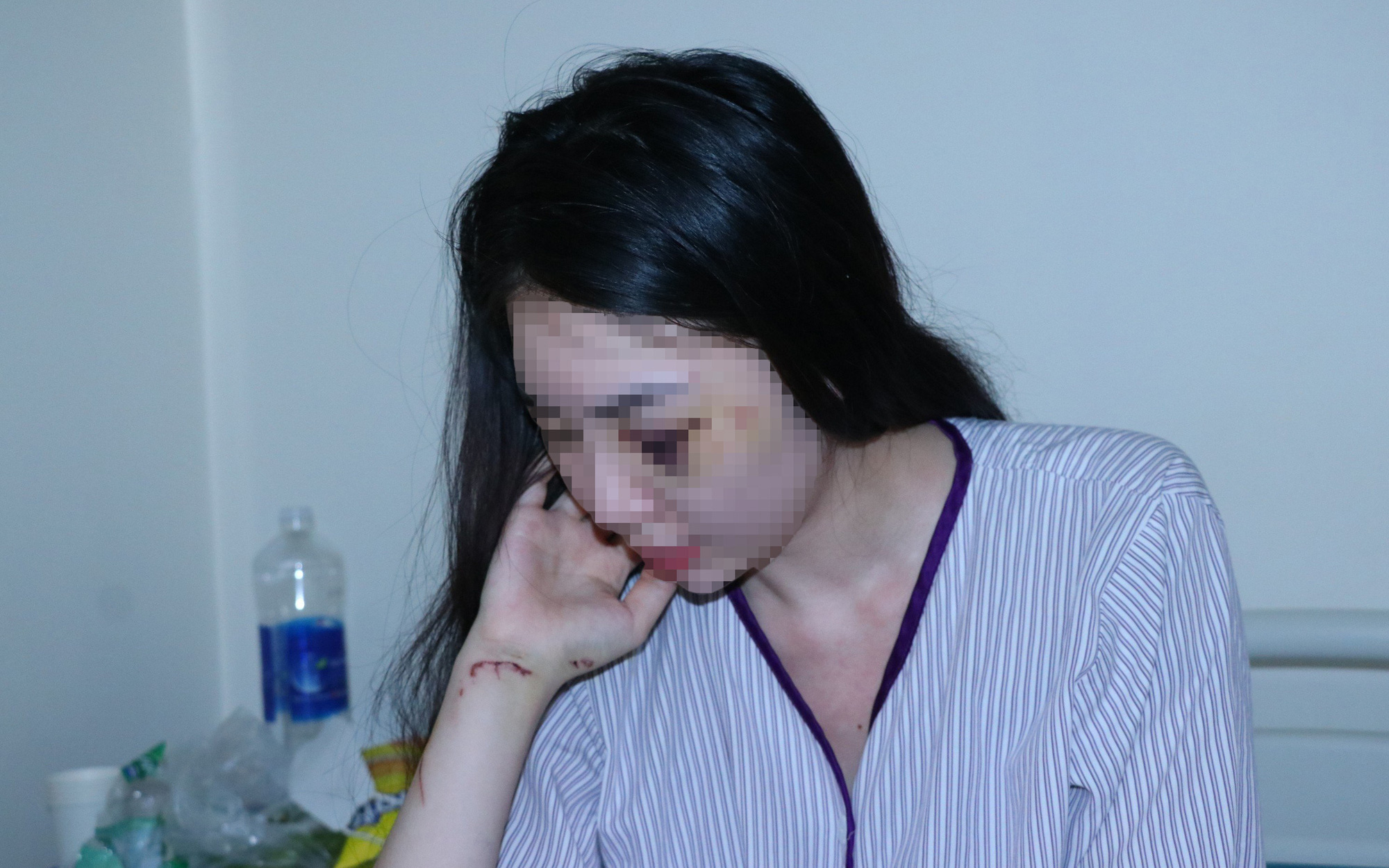 Em gái cận thị bị hiểu lầm