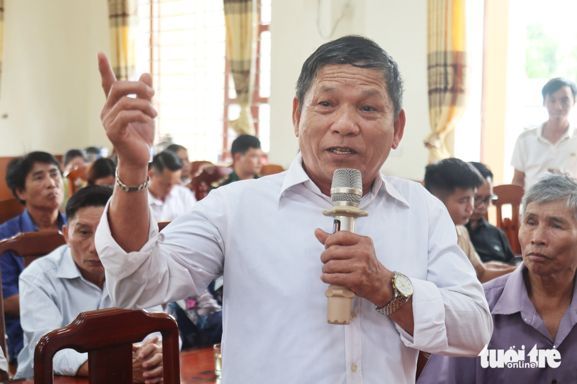 Ông Nguyễn Công Xuân - người dân xã Nghi Thiết đề nghị công khai các chỉ số môi trường về tận thôn cho người biết, giám sát - Ảnh: DOÃN HÒA