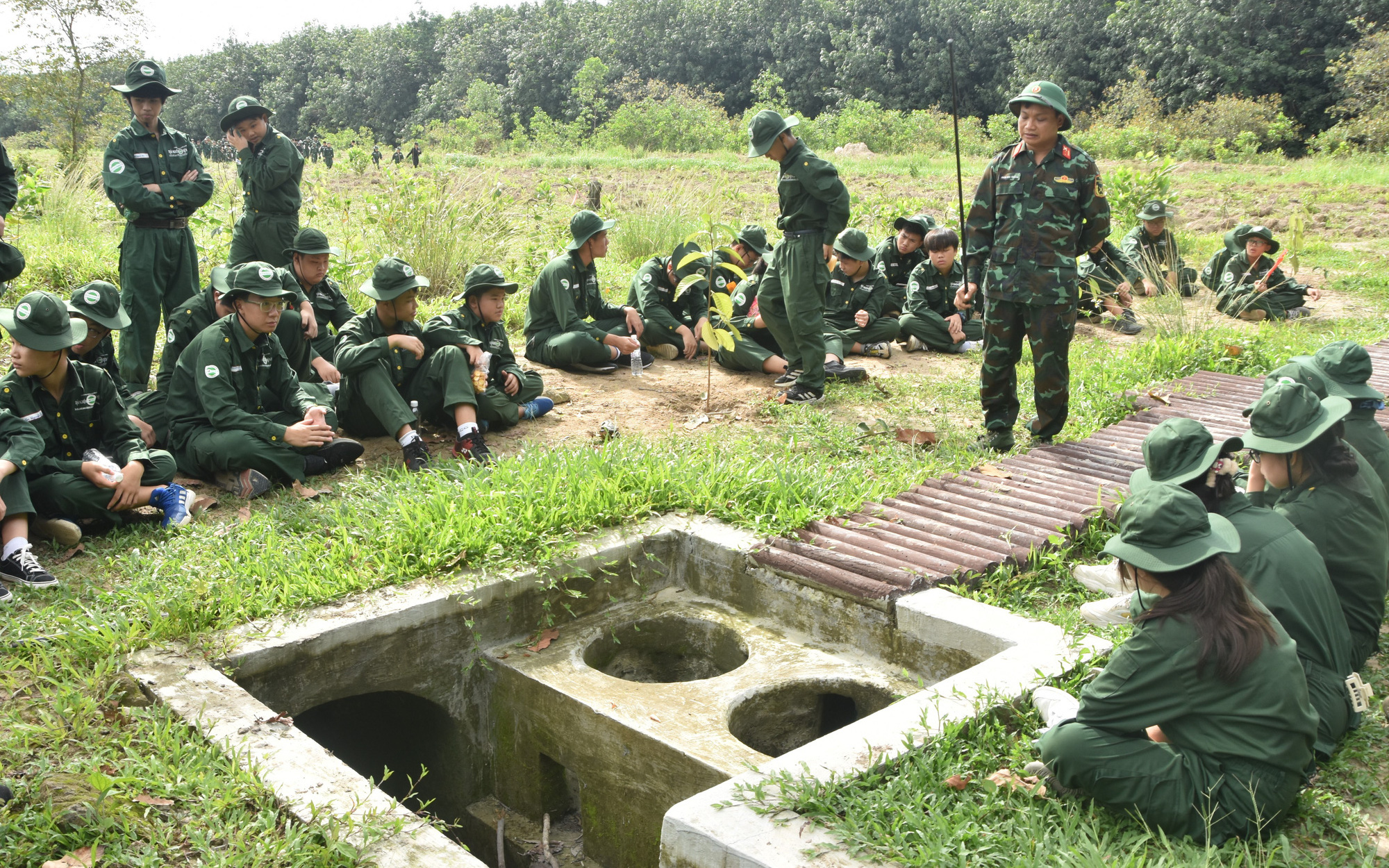 Chiến sĩ nhí Học kỳ Quân đội tự tay làm bếp Hoàng Cầm