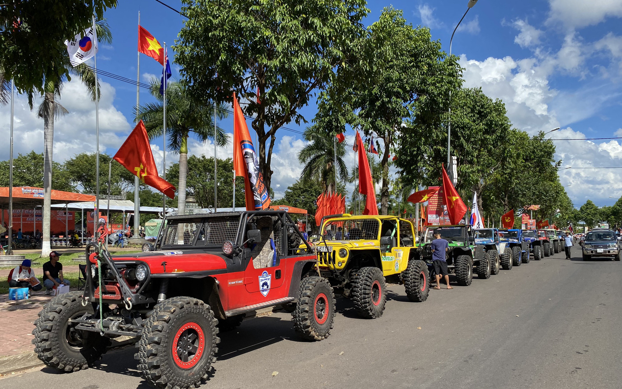 Khởi tranh giải đua xe địa hình đầu tiên tại Đắk Lắk