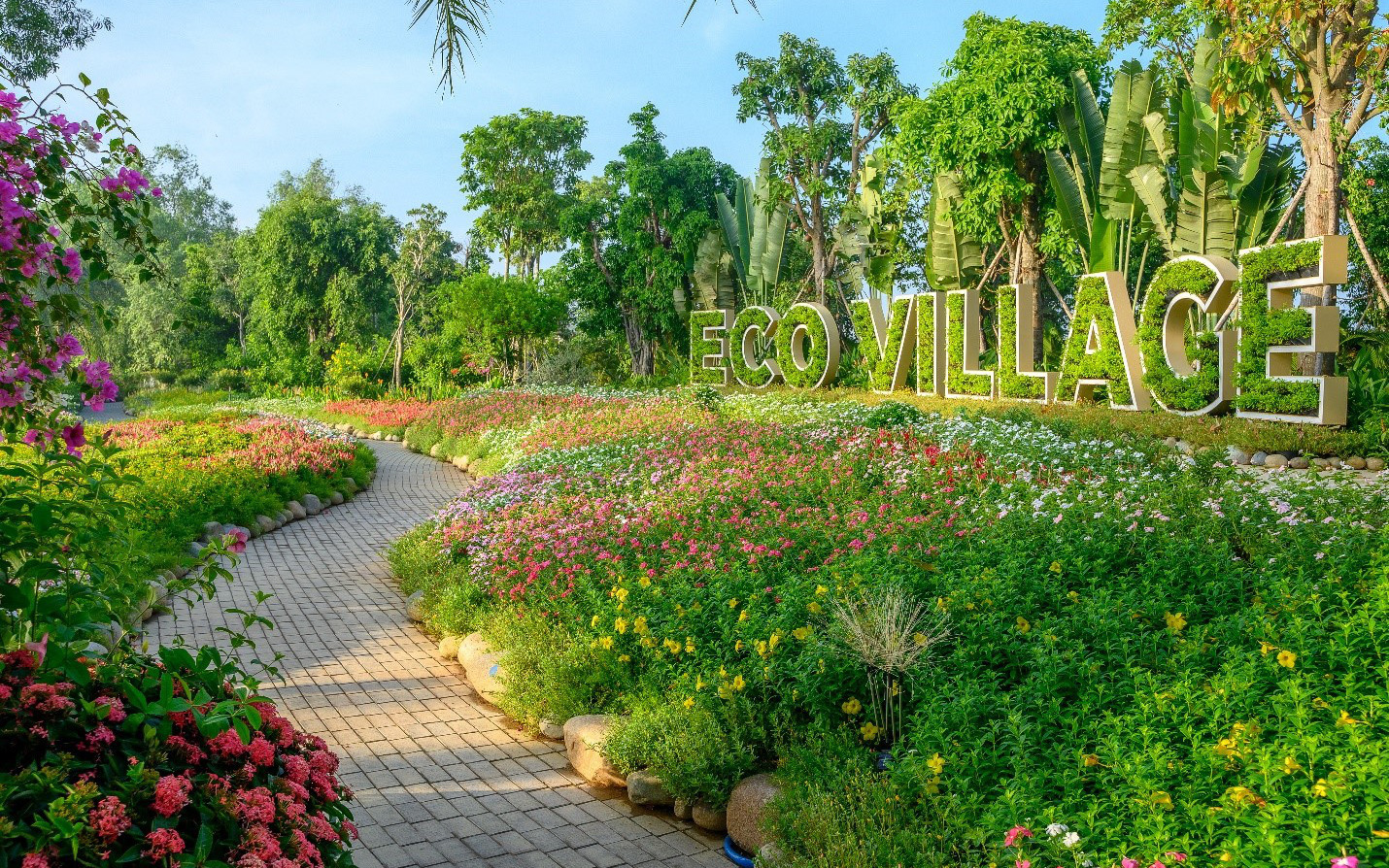 Nhiều công viên 'khủng' ở TP.HCM hồi sinh- Ảnh 3. Giải bài toán thiếu cây xanh trong không gian sống của người Sài Gòn