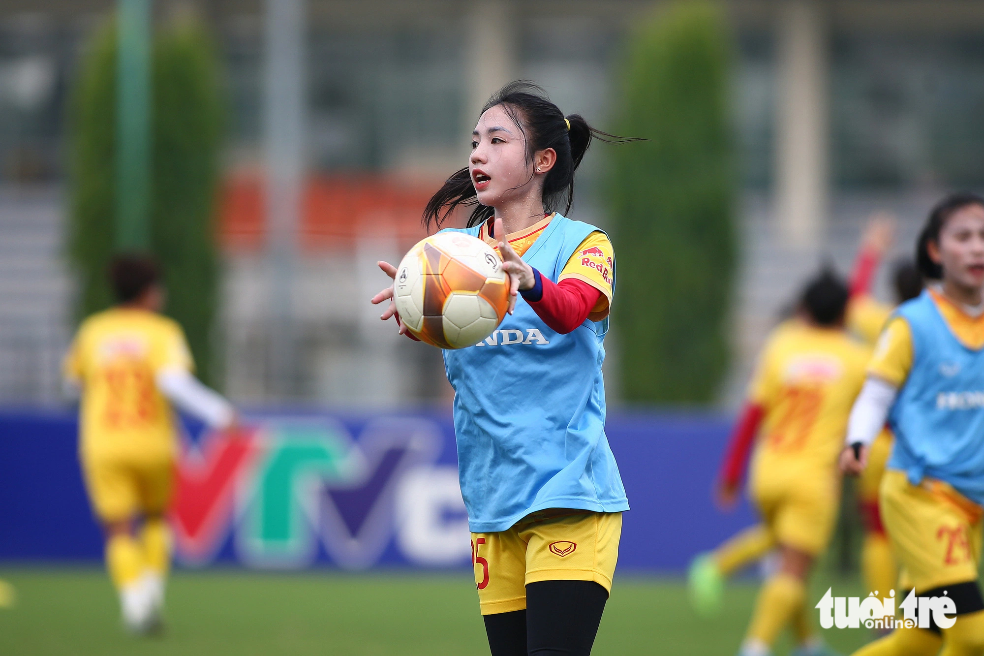 Trần Thị Duyên có lần trở lại đội tuyển nữ sau thời gian dài vắng bóng - Ảnh: HOÀNG TÙNG