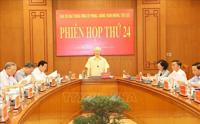 Tổng bí thư Nguyễn Phú Trọng chủ trì phiên họp - Ảnh: TTXVN