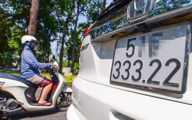 Phiên đấu giá biển số đầu tiên: Có biển số ô tô ngũ quý của Hà Nội và TP.HCM