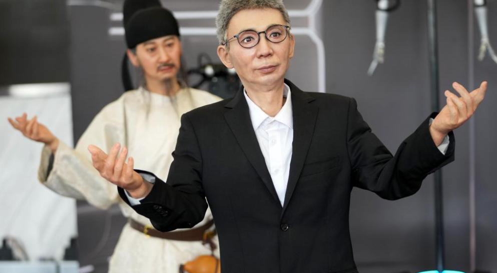 600 robot trên thế giới tham dự "Thế vận hội robot" tại Bắc Kinh - Ảnh 5. Robot hình người biểu diễn tại sự kiện - Ảnh: TÂN HOA XÃ