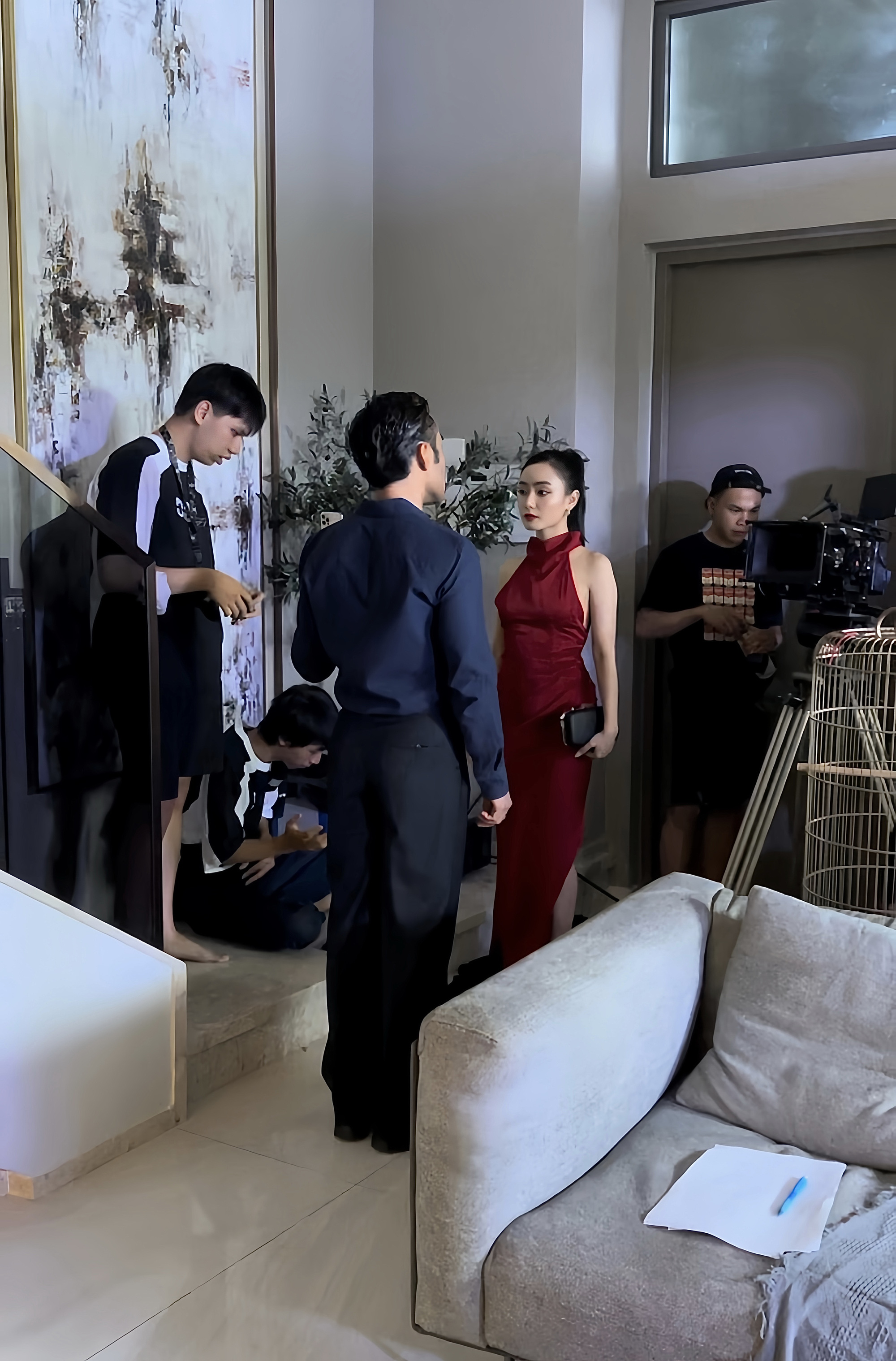 Trấn Thành, Ngô Thanh Vân tranh cãi cực căng, nhưng với cô gái này thì lại đồng lòng - Ảnh 2. Trấn Thành, Ngô Thanh Vân tranh cãi cực căng, nhưng với cô gái này thì lại đồng lòng - Ảnh 2.