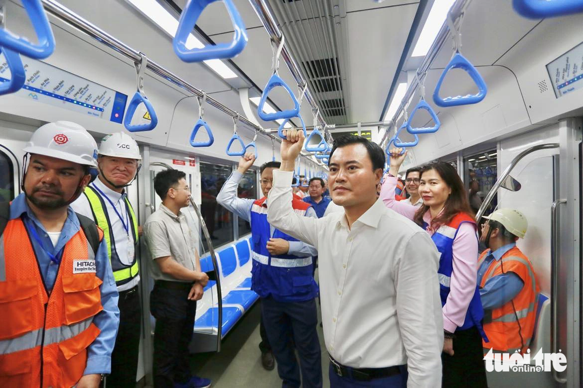 Lần đầu tiên metro số 1 chạy thử toàn tuyến - Ảnh 4.