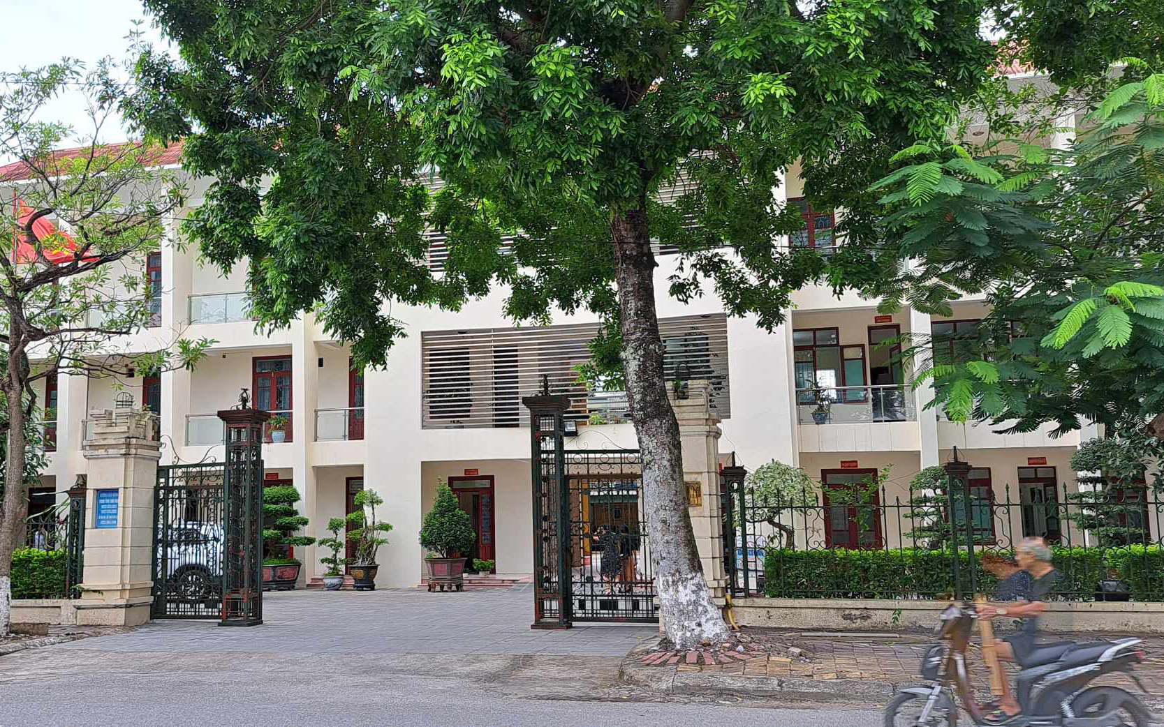 Khởi tố 'nữ quái' ở Thái Bình lừa đảo bạn trai hơn 2,3 tỉ đồng để đánh bạc - Ảnh 2.