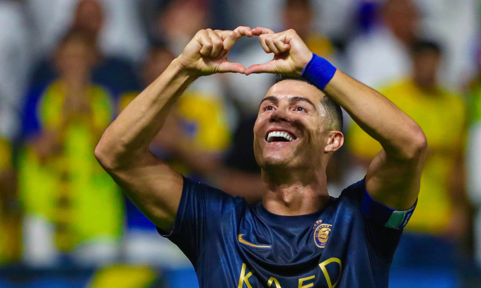 Niềm vui của Ronaldo sau khi ghi bàn vào lưới Al Shabab - Ảnh: ANFC