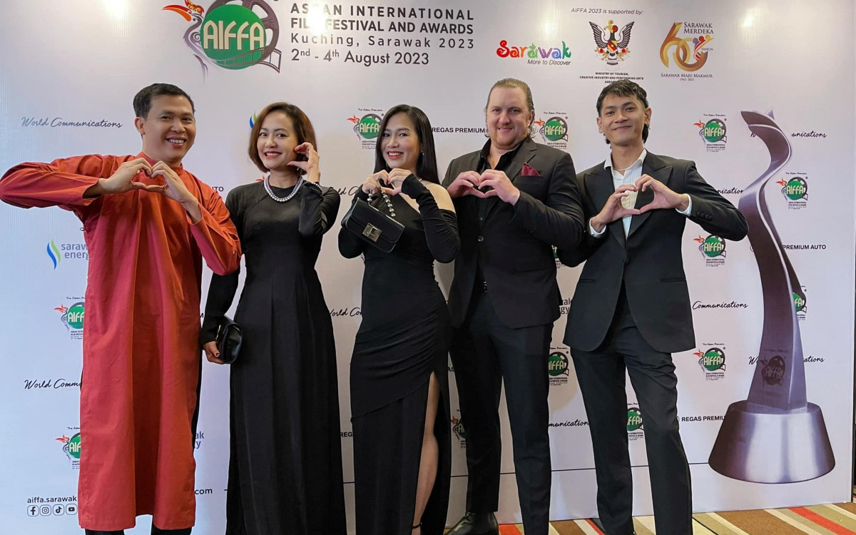 Đêm tối rực rỡ giành giải nữ phụ, Bi Rain nhận cảm hứng ASEAN