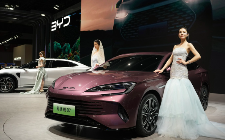 Sợ do thám, Anh bỏ hết thiết bị có yếu tố Trung Quốc ở các địa điểm nhạy cảm- Ảnh 3. Báo Telegraph: Anh lo ngại về những chiếc xe