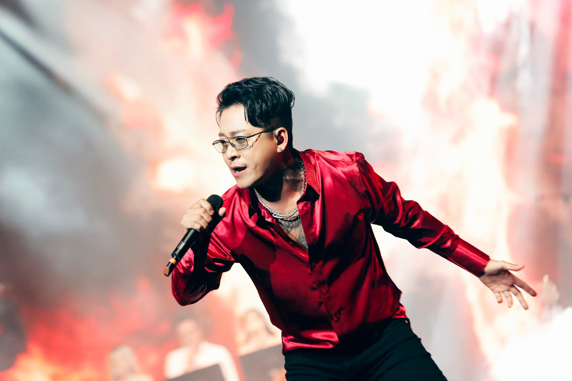 トゥアン・フンは2024年のスーパーボウルでのパフォーマンスを間近に控えて喜んでいる - 写真: Tuan Hung Fanpage トゥアン・フンは2024年のスーパーボウルでのパフォーマンスを間近に控えて喜んでいる - 写真: Tuan Hung Fanpage