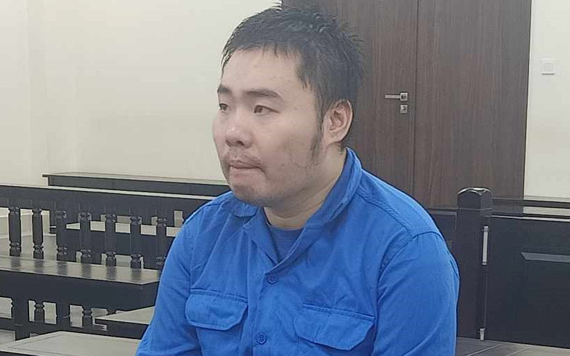 Nam thanh niên dừng xe chờ đèn đỏ bị cướp tấn công bất tỉnh- Ảnh 2. Người vô cớ tấn công phụ nữ đi đường ở Hà Nội lãnh thêm hơn 13 năm tù