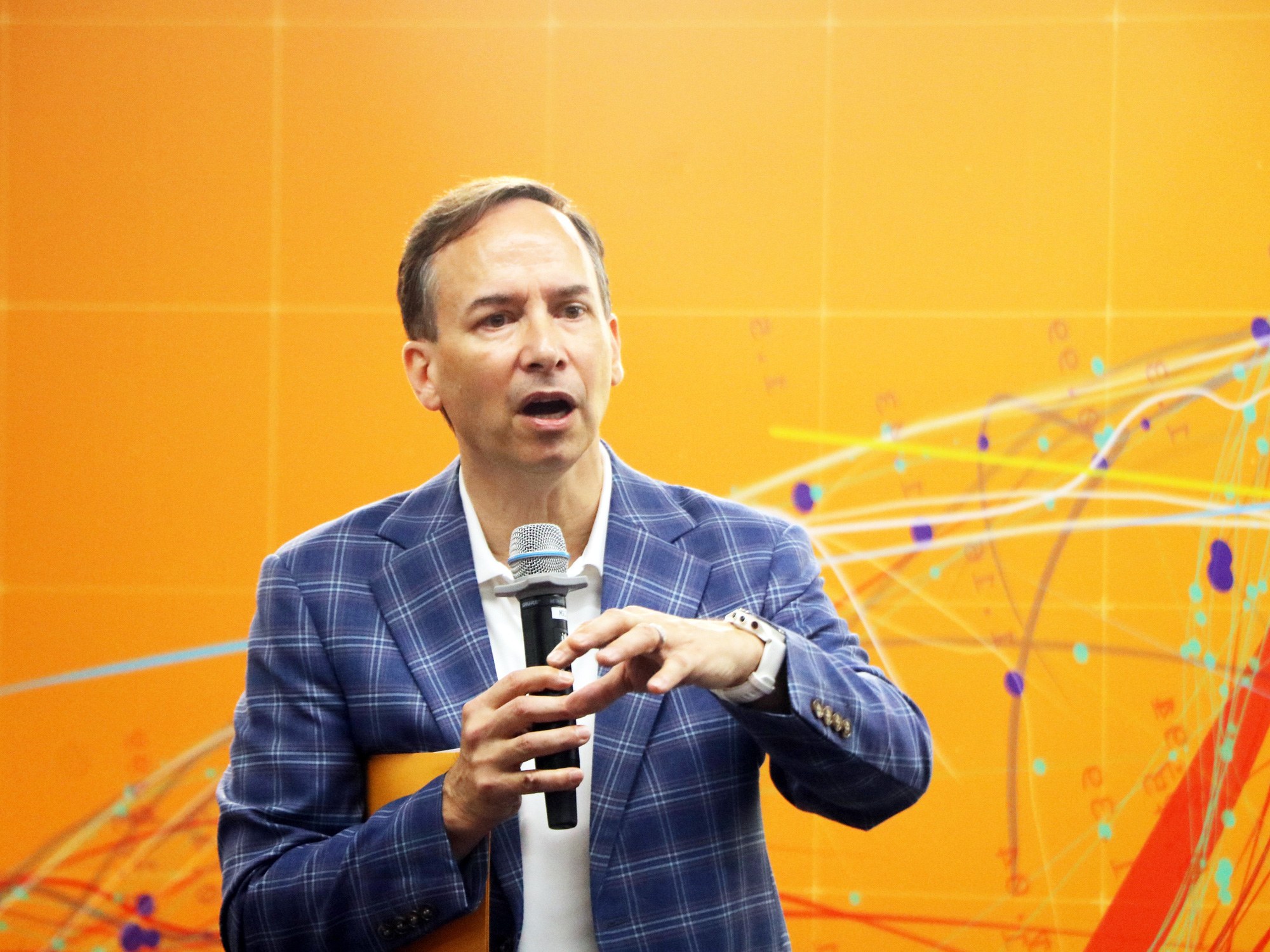 ChatGPT đã hết ‘hot’? - Ảnh 3. Tiến sĩ Scott Fritzen - chủ tịch Đại học Fulbright Việt Nam - Ảnh: TRỌNG NHÂN