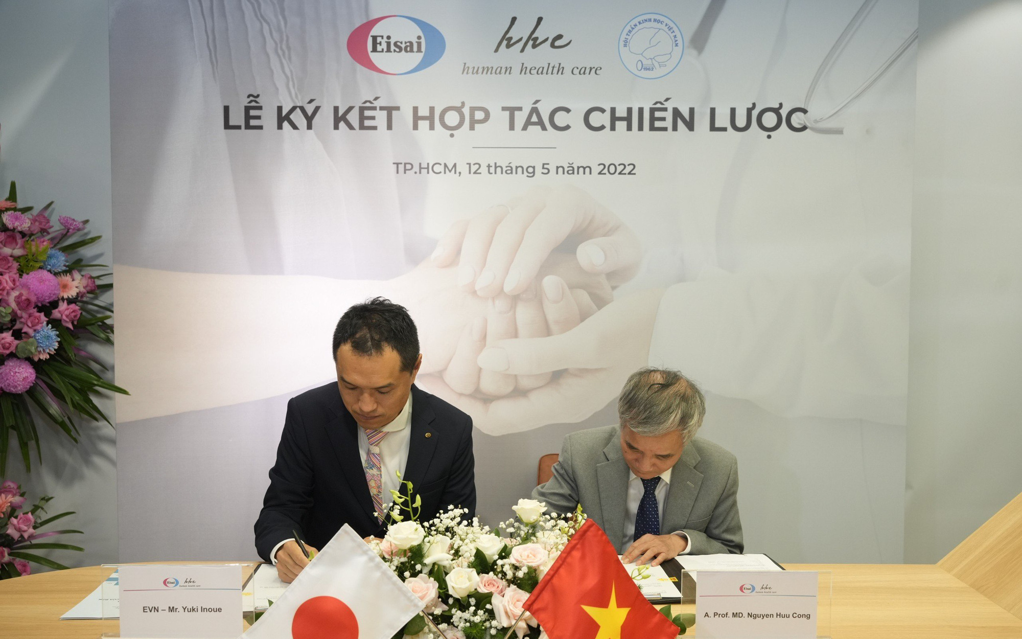 Chất dinh dưỡng nào làm chậm quá trình lão hóa não?- Ảnh 3. Đừng nhầm lẫn bệnh Alzheimer với các triệu chứng lão hóa não thông thường