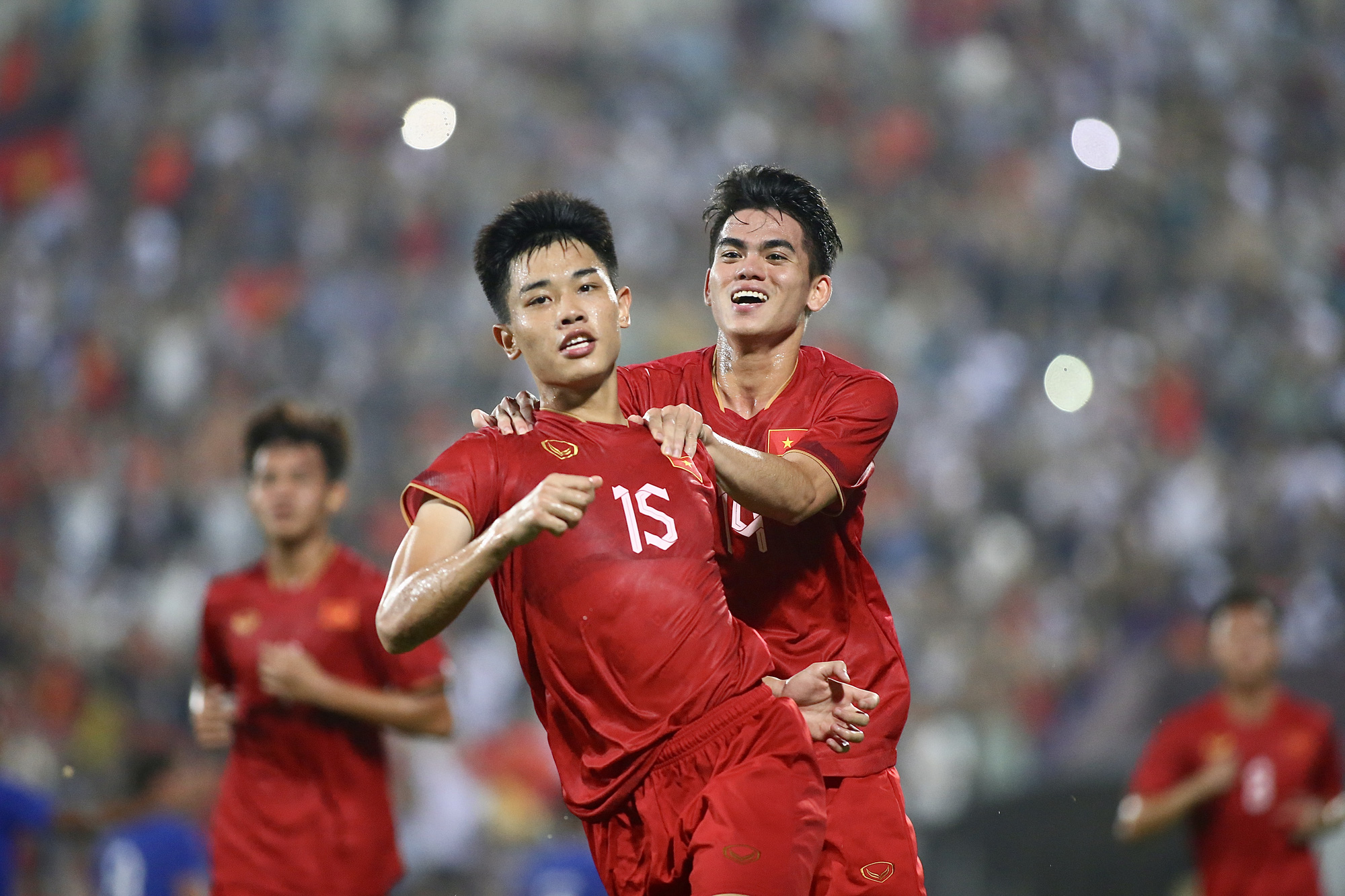 U23 Việt Nam hoà U23 Singapore 2-2 ở trận cầu mang tính thủ tục - Ảnh 1.