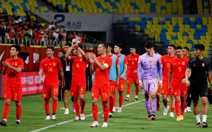 Chuyên gia bóng đá nổi tiếng: "Tuyệt vọng với bóng đá nam Trung Quốc"