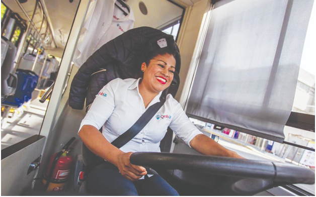 Huế có xe buýt giường nằm- Ảnh 3. Mexico: Thành phố đầu tiên trên thế giới có lái xe bus toàn nữ