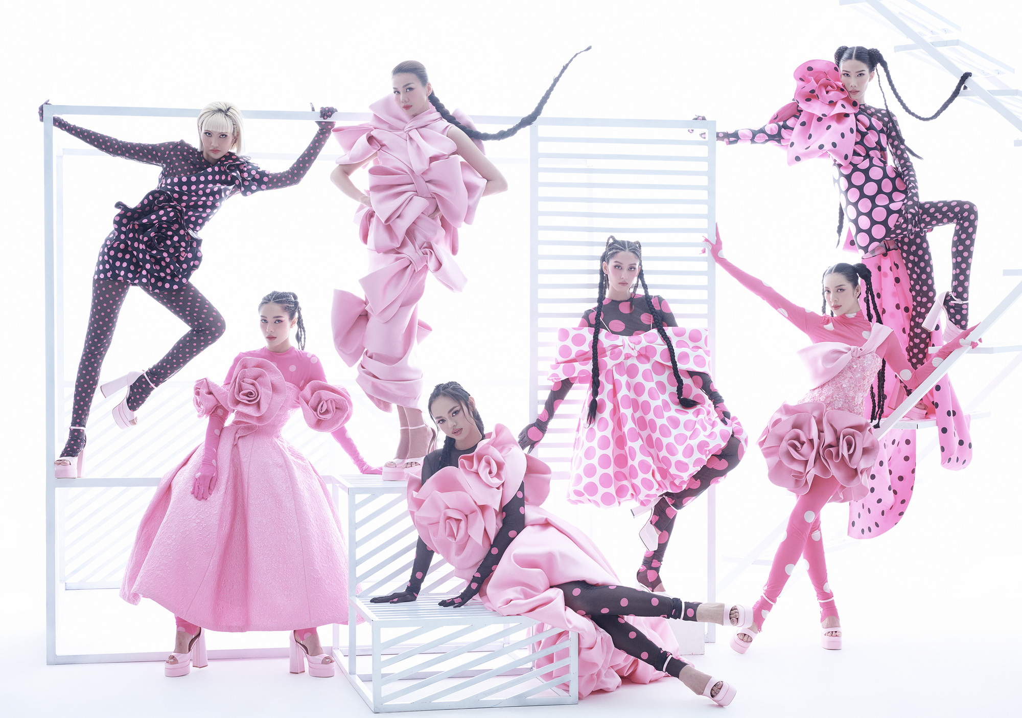 タン・ハンとドー・マン・クオンの最新作を着たモデル - 写真: BTC タン・ハンとドー・マン・クオンの最新作を着たモデル - 写真: BTC