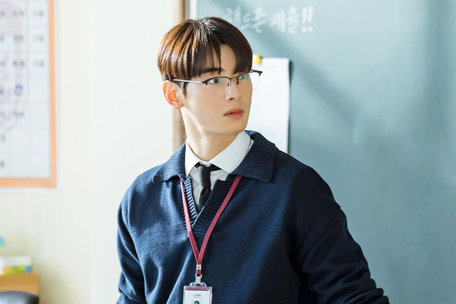 チャ・ウヌ、新作映画でハンサムな数学教師役 - 写真：Soompi