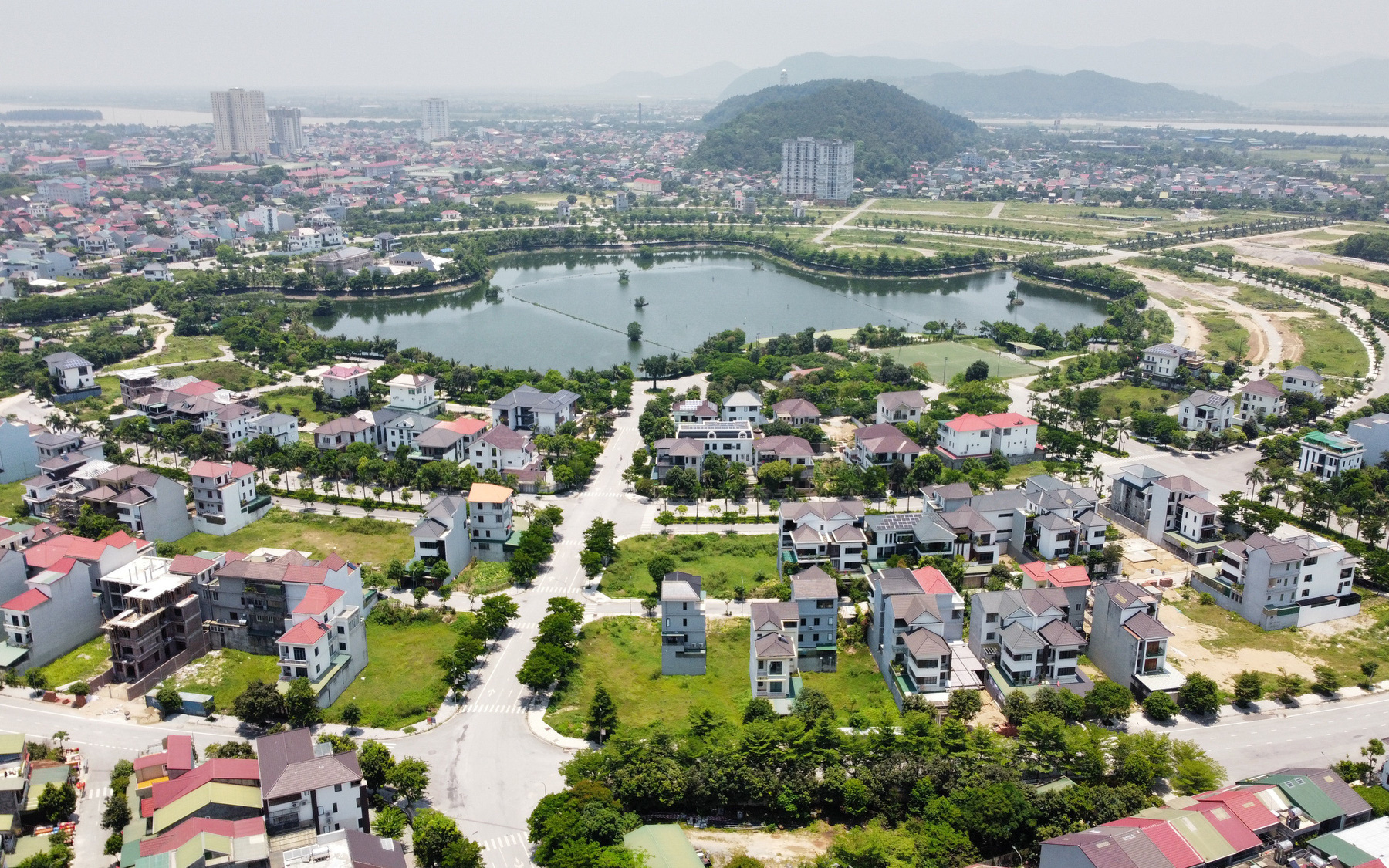 Biển người về Cửa Lò xem trình diễn drone- Ảnh 7. Sáp nhập Cửa Lò vào thành phố Vinh trước năm 2025