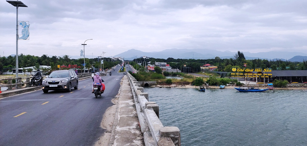 Vụ tách thửa tràn lan ở Khánh Hòa: 107 khu đất chưa cho phép xây dựng